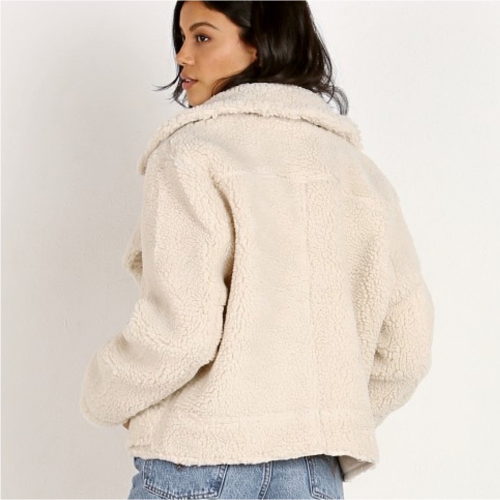 ASTR • Brooklyn Sherpa Ivory Moto Jacket - Picture 5 of 6